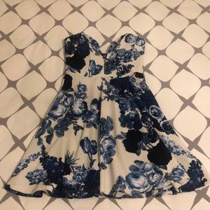 Lulus Floral heart shaped dress